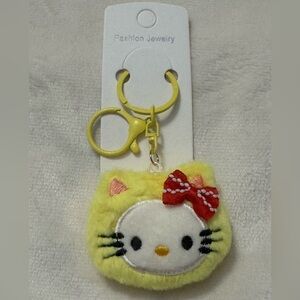 Light Yellow Hello Kitty Plush Head Purse Charm/Keyring